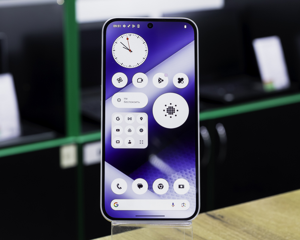 Nothing Phone (2a) 8GB/128GB (белый, отличное)