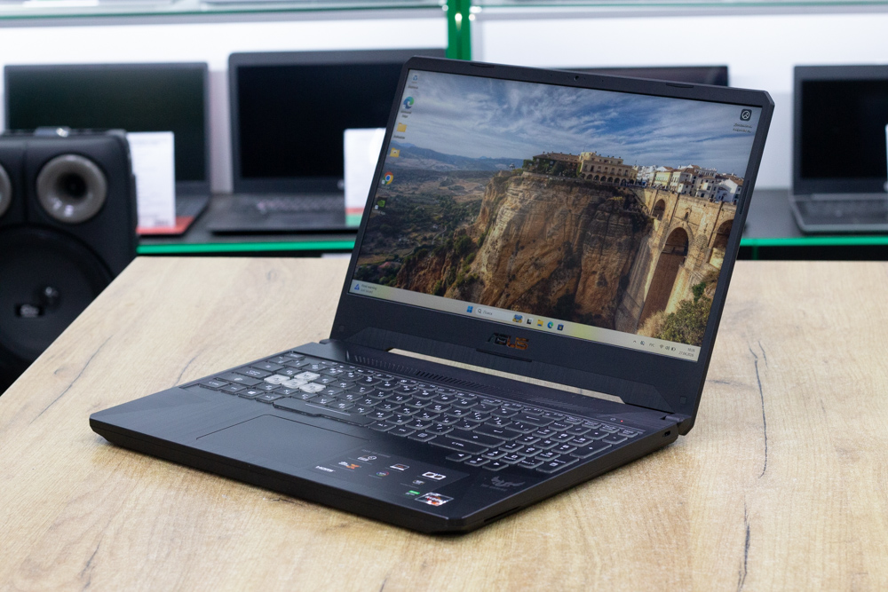Игровой ноутбук Asus TUF Gaming FX505DT (144Hz/Ryzen 7 3750H/GTX 1650 4GB/16GB/SSD 512GB)