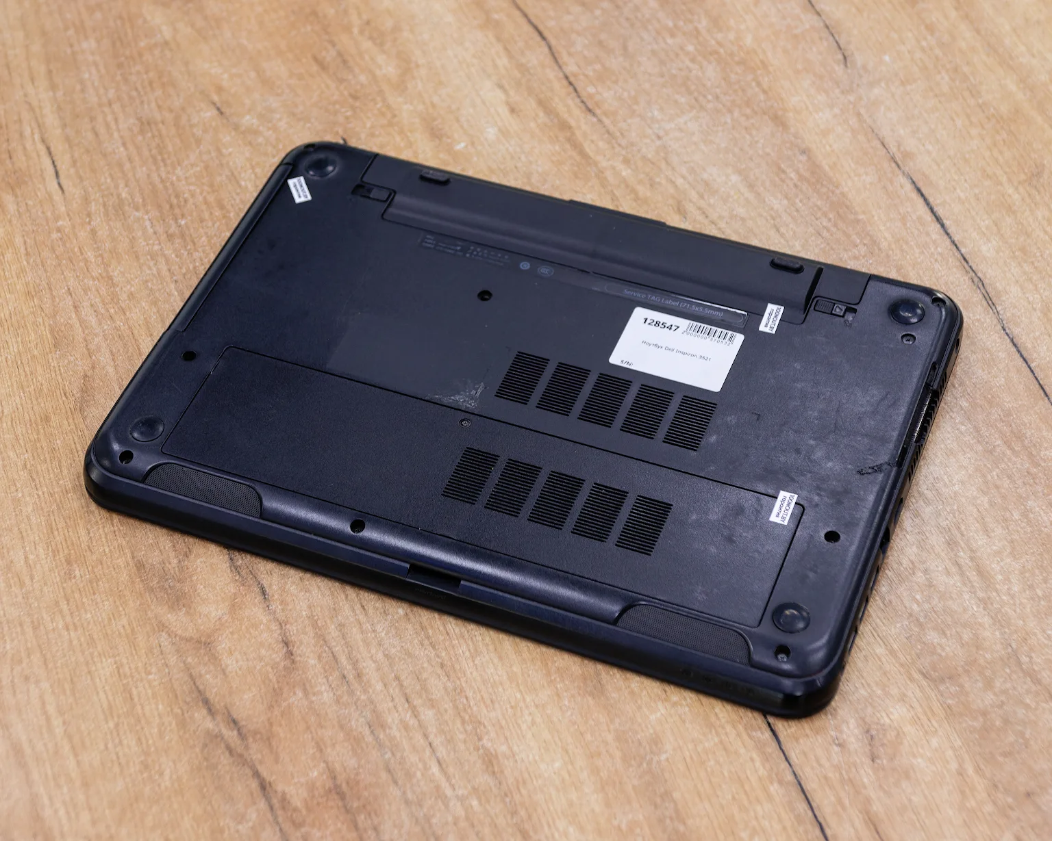 Ноутбук Dell Inspiron 3521 (HD/i5-3gen/Radeon HD 7670M 1GB/4GB/HDD 1000GB)