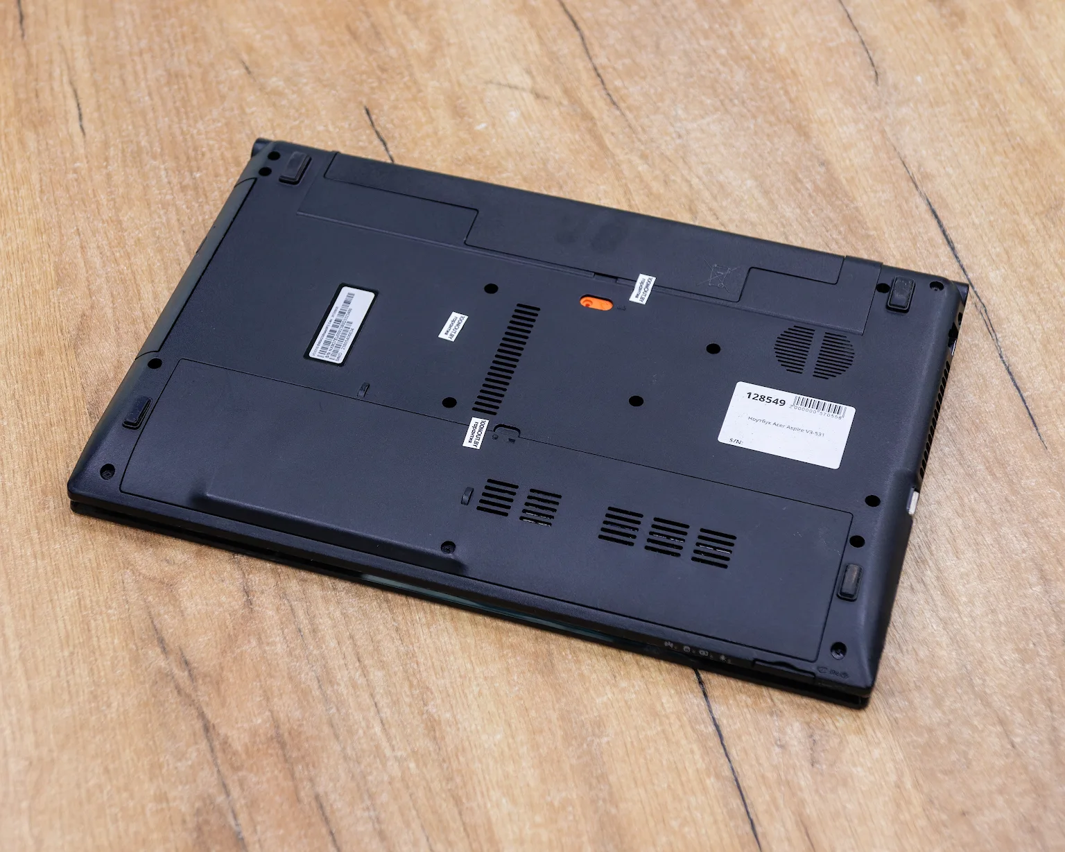 Ноутбук Acer Aspire V3-531 (HD/Pentium B980/GT 630M 1GB/8GB/HDD 500GB)