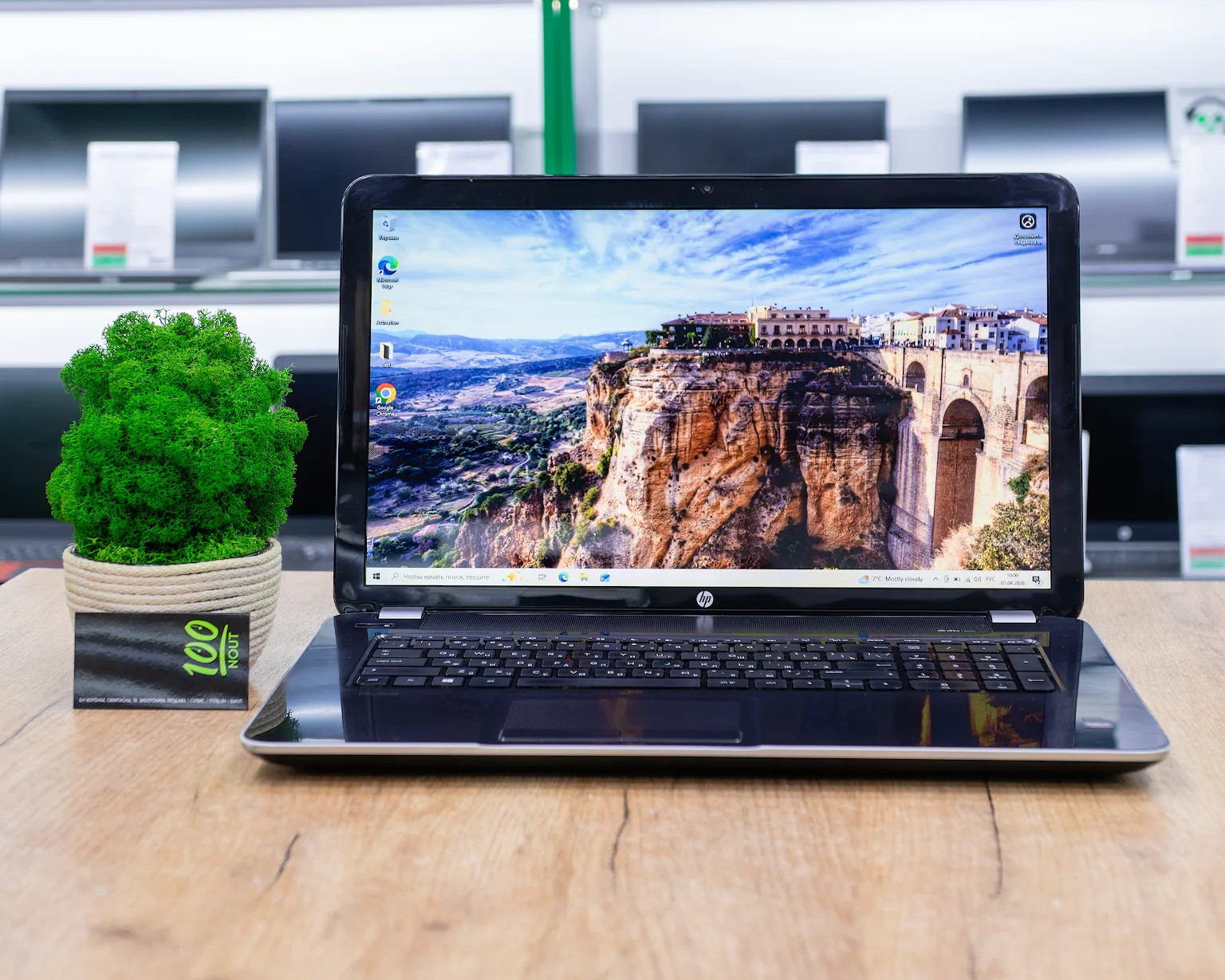 Ноутбук HP pavilion 17-e036sr (HD+/A8-4500M/8GB/SSD 240GB)