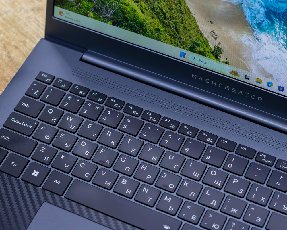Ноутбук MACHREATOR One R5 (FHD IPS/Ryzen 5 7430U/16GB/SSD 512GB)