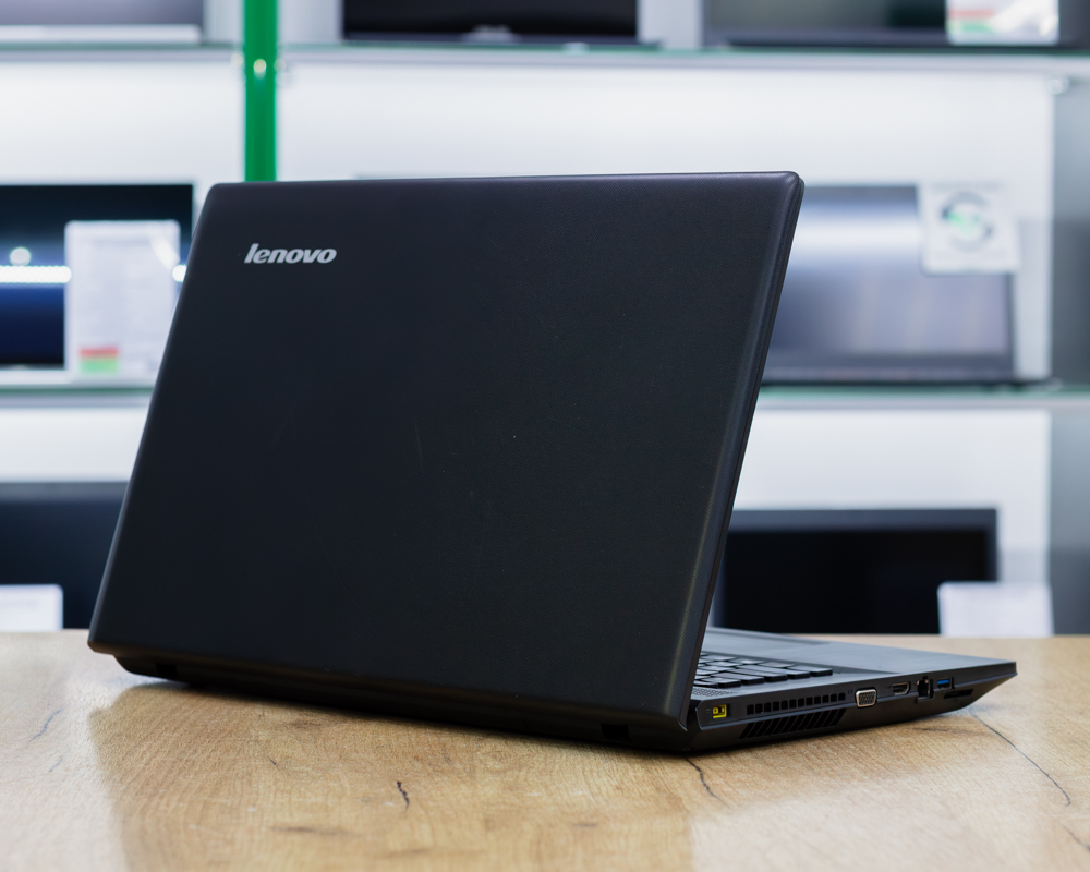 Ноутбук Lenovo G710 (HD+/i3-4gen/GT 820M 2GB/8GB/SSD 256GB)