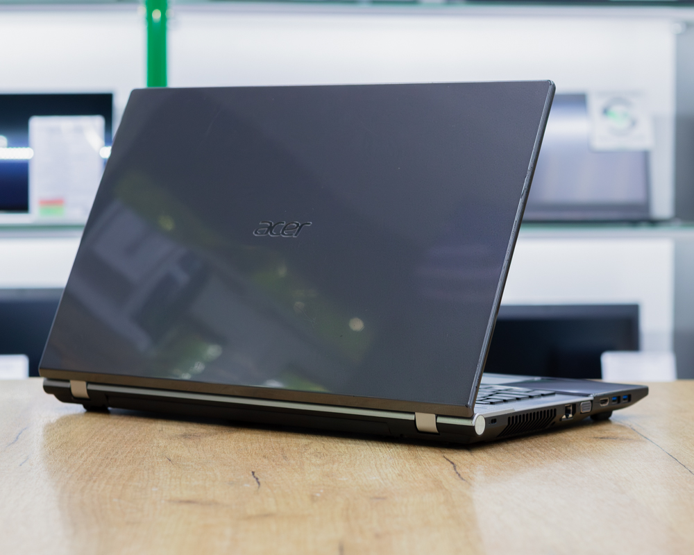 Ноутбук Acer Aspire V3-771G (HD+/i7-3gen/GT 650 2GB/8GB/SSD+HDD 120+500GB)