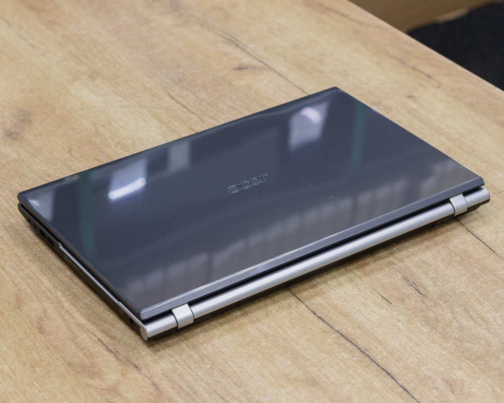 Ноутбук Acer Aspire V3-771G (HD+/i7-3gen/GT 650 2GB/8GB/SSD+HDD 120+500GB)