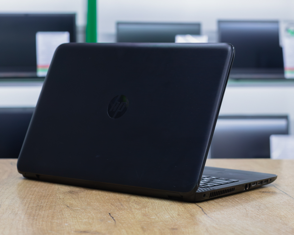 Ноутбук HP 15-ba (HD/E2-7110/4GB/HDD 500GB)