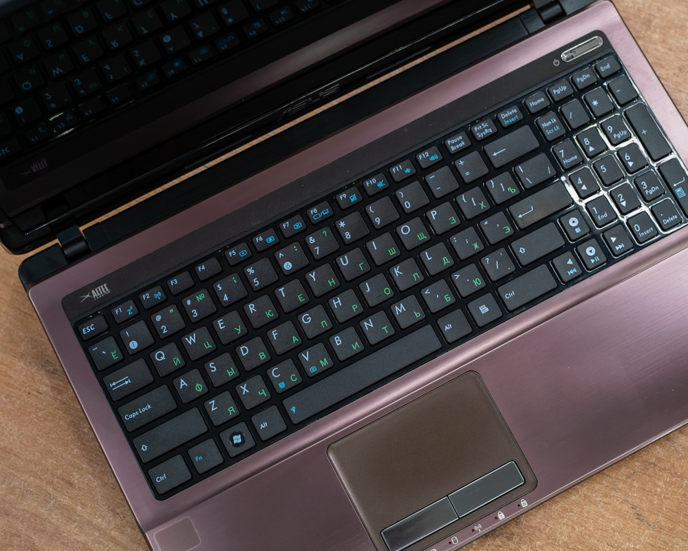 Ноутбук Asus K53E (HD/Pentium B950/4GB/HDD 1TB)