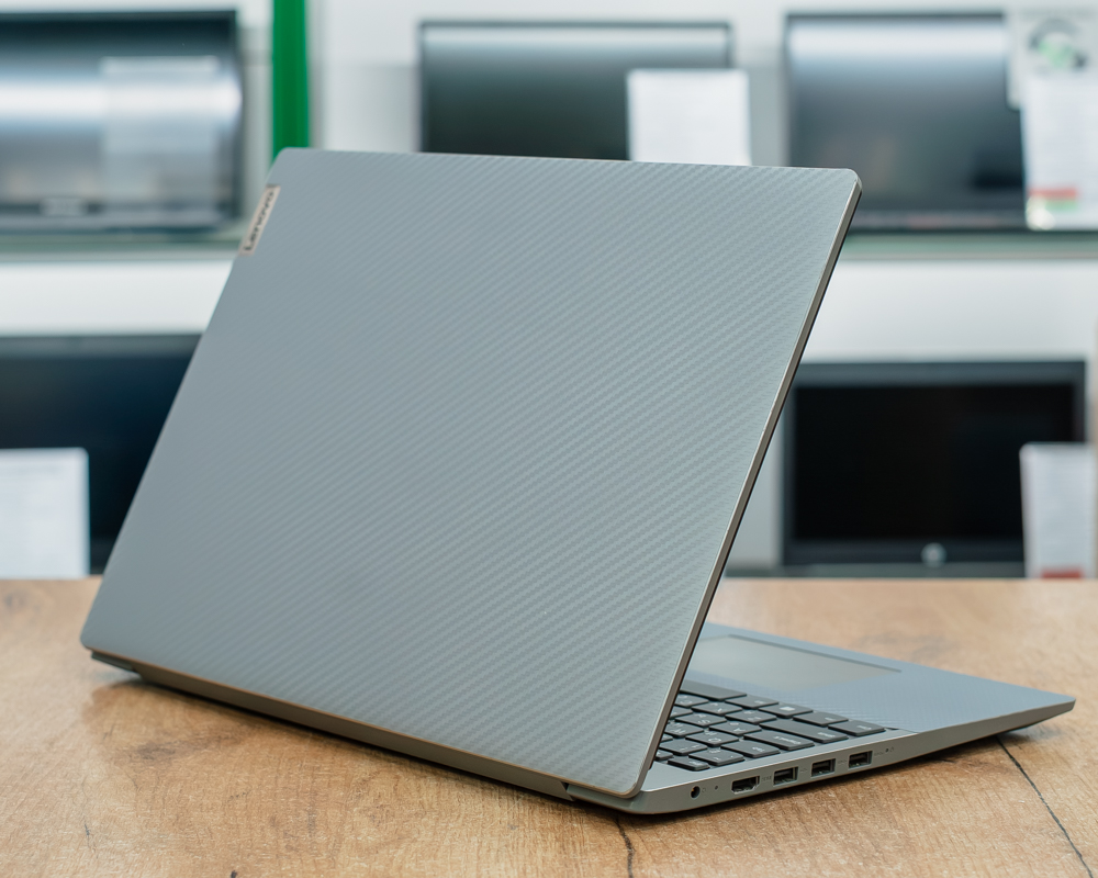Ноутбук Lenovo IdeaPad 3 15ADA05 (FHD/Ryzen 5 3500U/8GB/SSD 256GB)