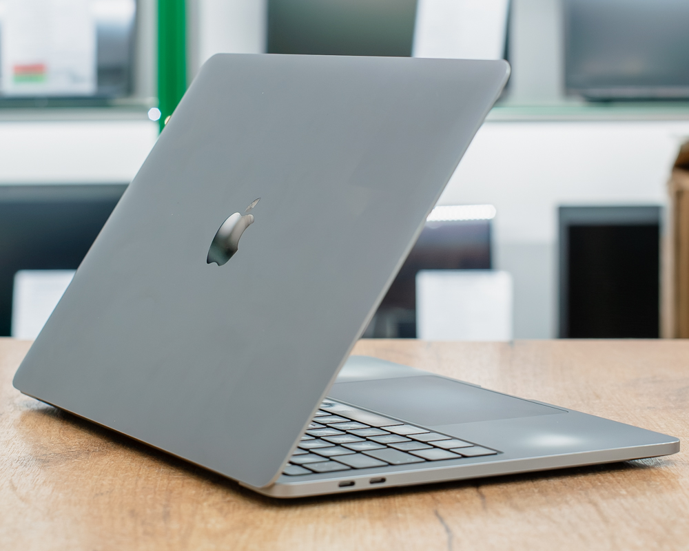 Ноутбук Apple MacBook Pro 13