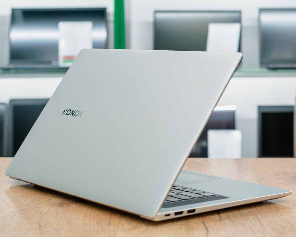 Ноутбук HONOR MagicBook Pro 16 HLY-W19R (FHD IPS/Ryzen 5 3550H/8GB/SSD 512GB)