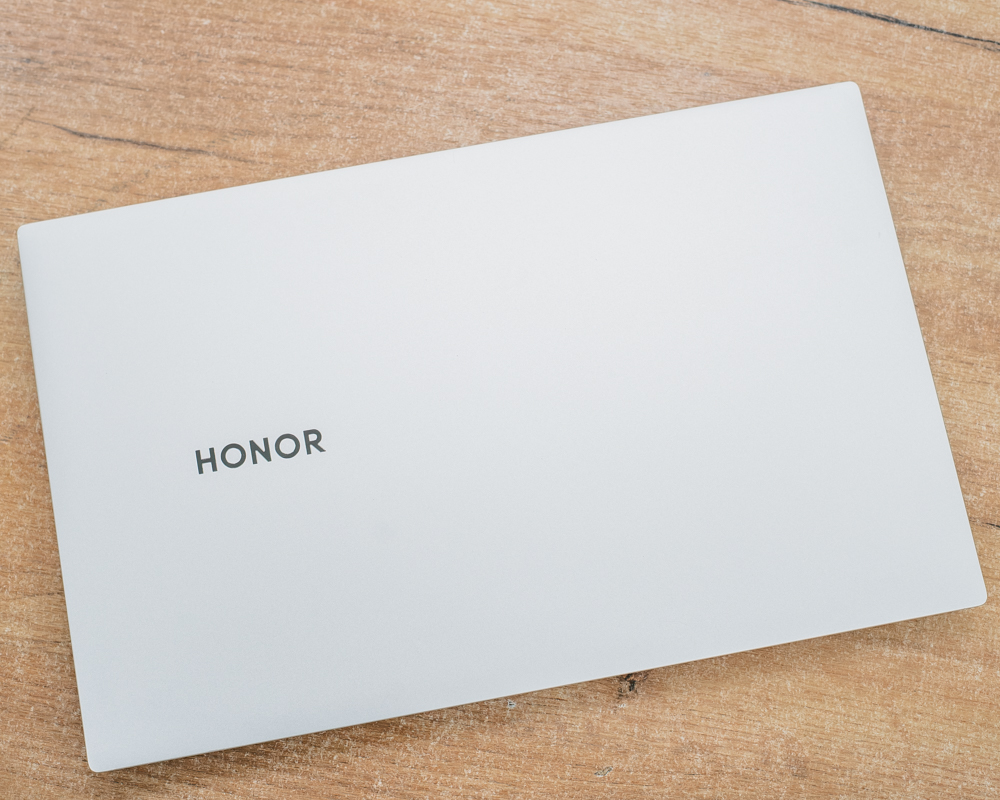 Ноутбук HONOR MagicBook Pro 16 HLY-W19R (FHD IPS/Ryzen 5 3550H/8GB/SSD 512GB)