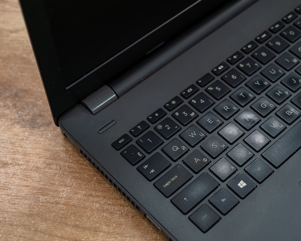 Ноутбук HP 250 G6 (HD/Celeron N4000/4GB/SSD 120GB)