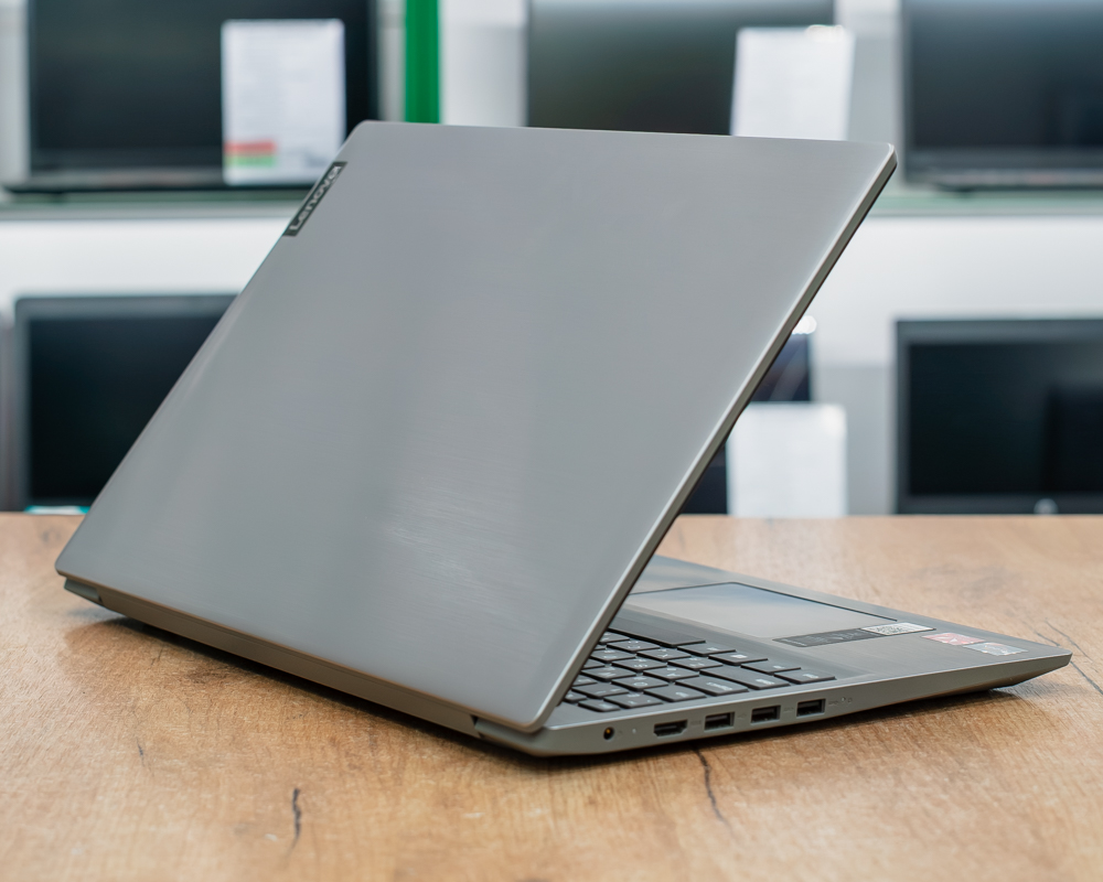 Ноутбук Lenovo IdeaPad S145-15API (FHD/Ryzen 3 3200U/6GB/SSD 256GB)
