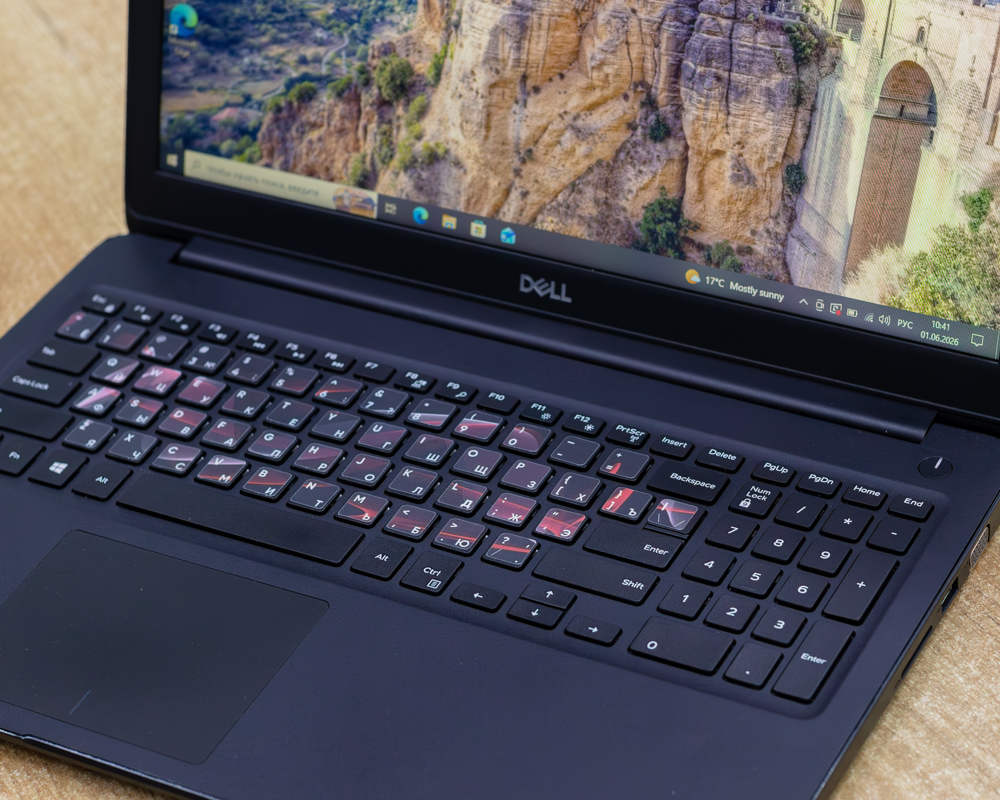 Ноутбук Dell Inspiron 3500 (HD/i5-8gen/16GB/SSD+HDD 128+500GB)