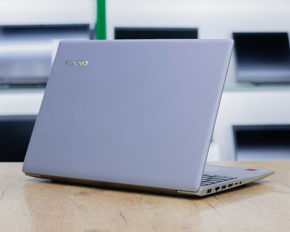 Ноутбук Lenovo IdeaPad 720-15IKB (FHD IPS/i5-7gen/Radeon RX 560 4GB/8GB/SSD+HDD 256+1000GB)