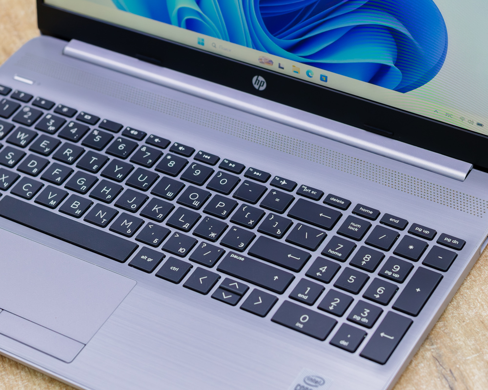 (новый.) Ноутбук HP 250 G8 59S27EA (FHD/i7-10gen/8GB/SSD 256GB)