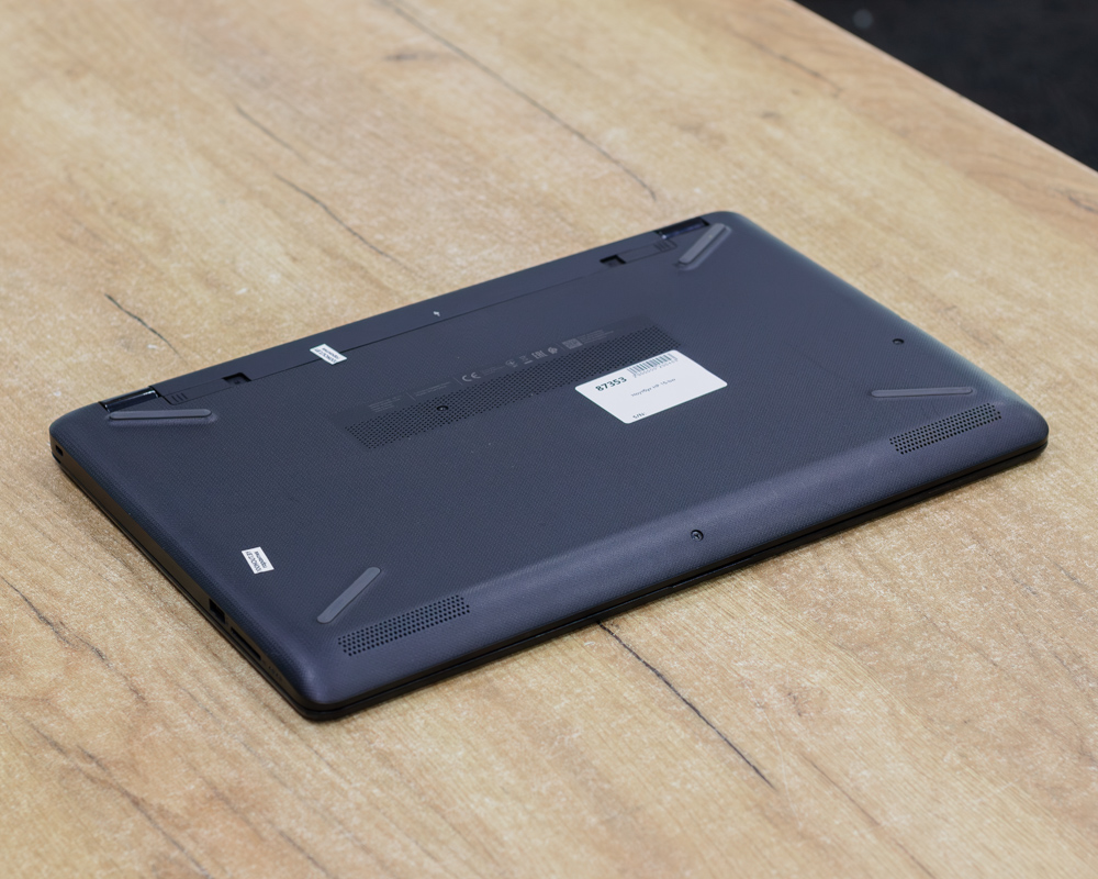 Ноутбук HP 15-bw (HD/A9-9420/Radeon R5 M330 2GB/8GB/HDD 1TB)