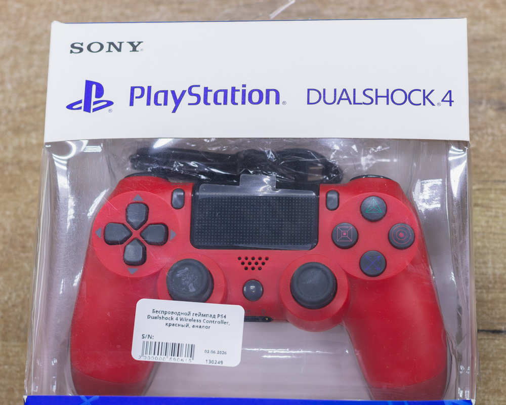 Беспроводной геймпад PS4 Dualshock 4 Wireless Controller, красный, аналог
