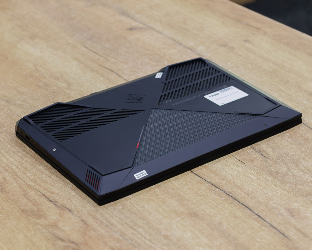 Игровой ноутбук HP Omen 15-dc (FHD IPS/i5-8gen/GTX 1050 4GB/16GB/SSD 256GB)