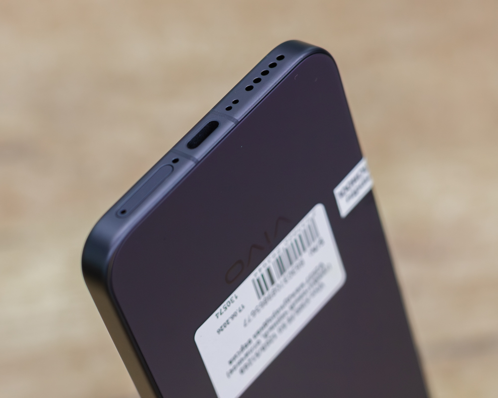 Vivo X300 FE 5G 12GB/512GB (графитовый черный, отличное) V2537 международная версия