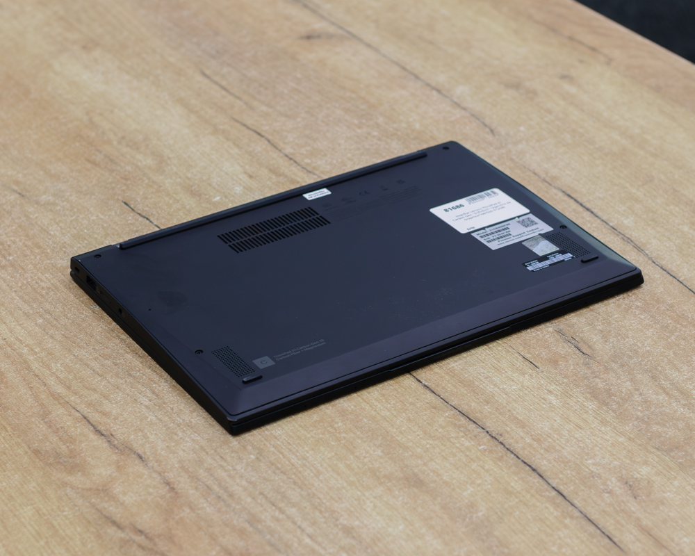Ноутбук Lenovo ThinkPad X1 Carbon Gen 10 (FHD/i7-12gen/Iris Xe Graphics/16GB/SSD 512GB)