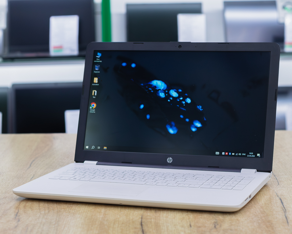 Ноутбук HP 15-bw (HD/E2-9000e/4GB/SSD 256GB)