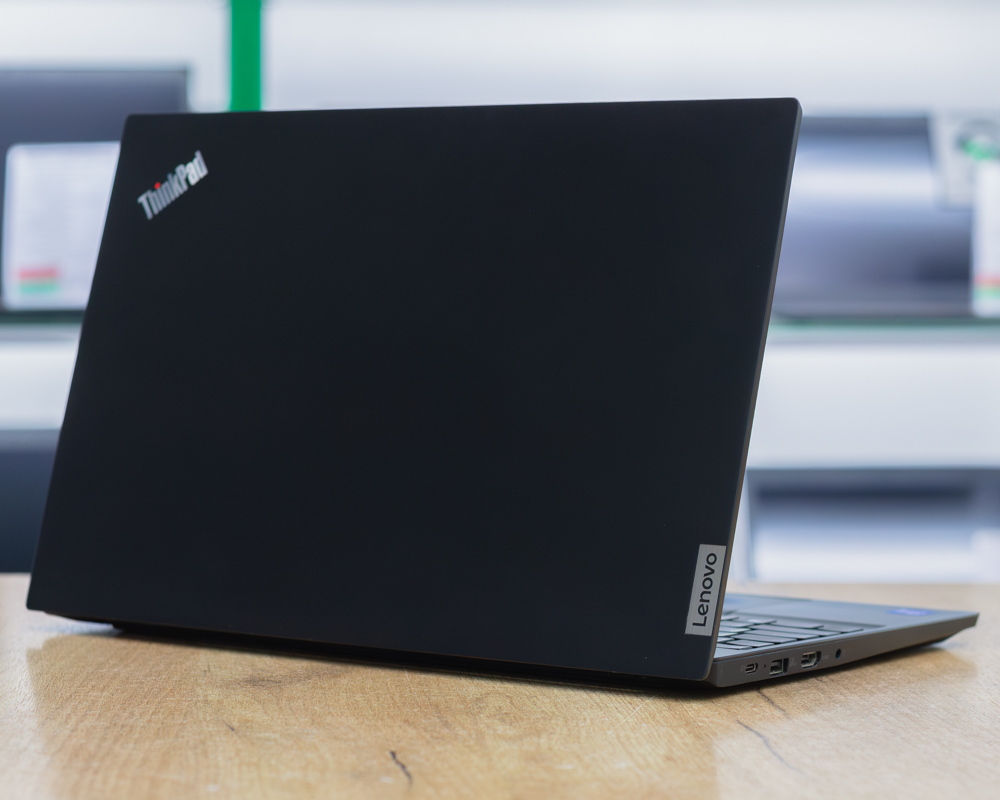 Ноутбук Lenovo ThinkPad E15 Gen 2 (FHD IPS/i5-11gen/16GB/SSD 512GB)