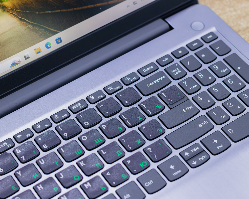 Ноутбук Lenovo IdeaPad 3 15ALC6 (FHD IPS/Ryzen 5 5500U/16GB/SSD 512GB)