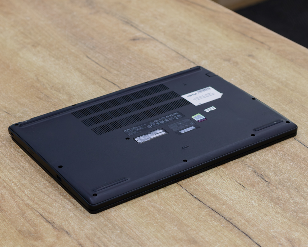 Ноутбук Acer TravelMate TMP215-52 (FHD/i7-10gen/UHD Graphics/16GB/SSD 256GB)