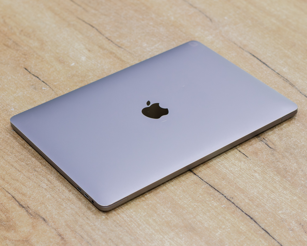 Ноутбук Apple MacBook Pro 13