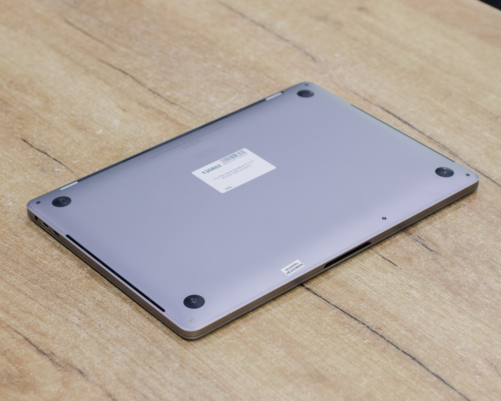 Ноутбук Apple MacBook Pro 13