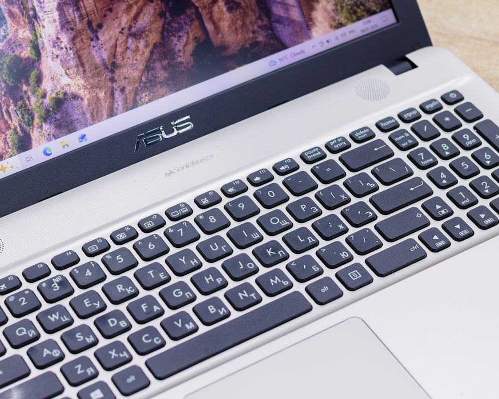 Ноутбук Asus X541UV (FHD/i5-7gen/Geforce 920MX 2GB/8GB/SSD 256GB)