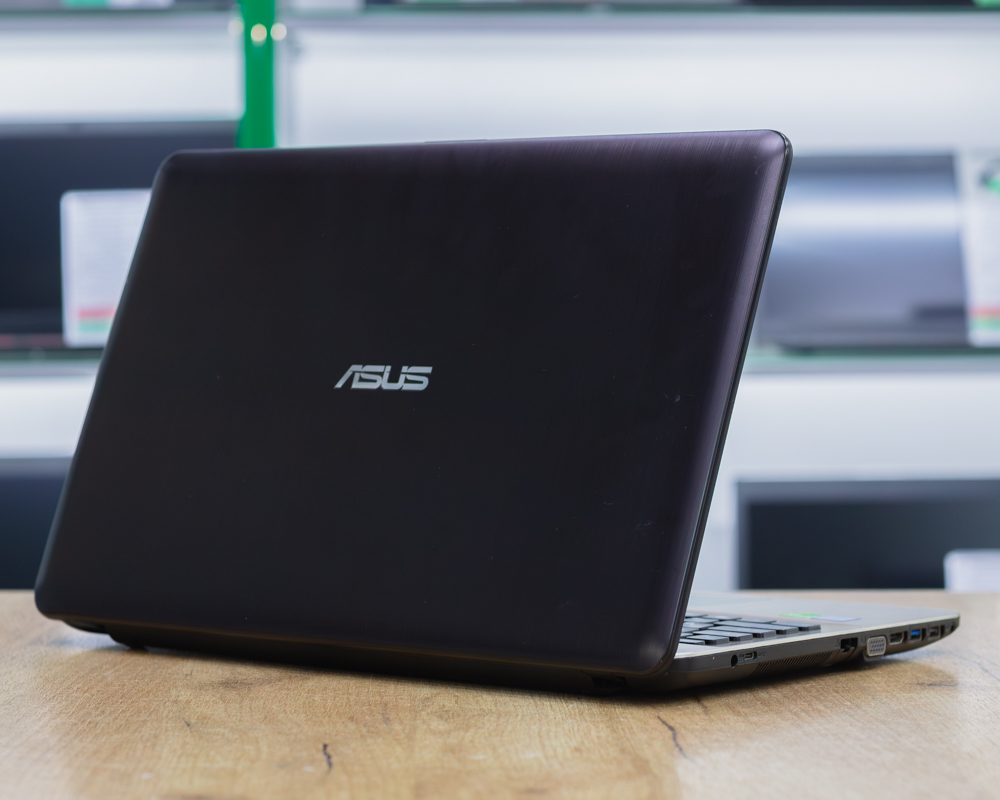 Ноутбук Asus X541UV (FHD/i5-7gen/Geforce 920MX 2GB/8GB/SSD 256GB)