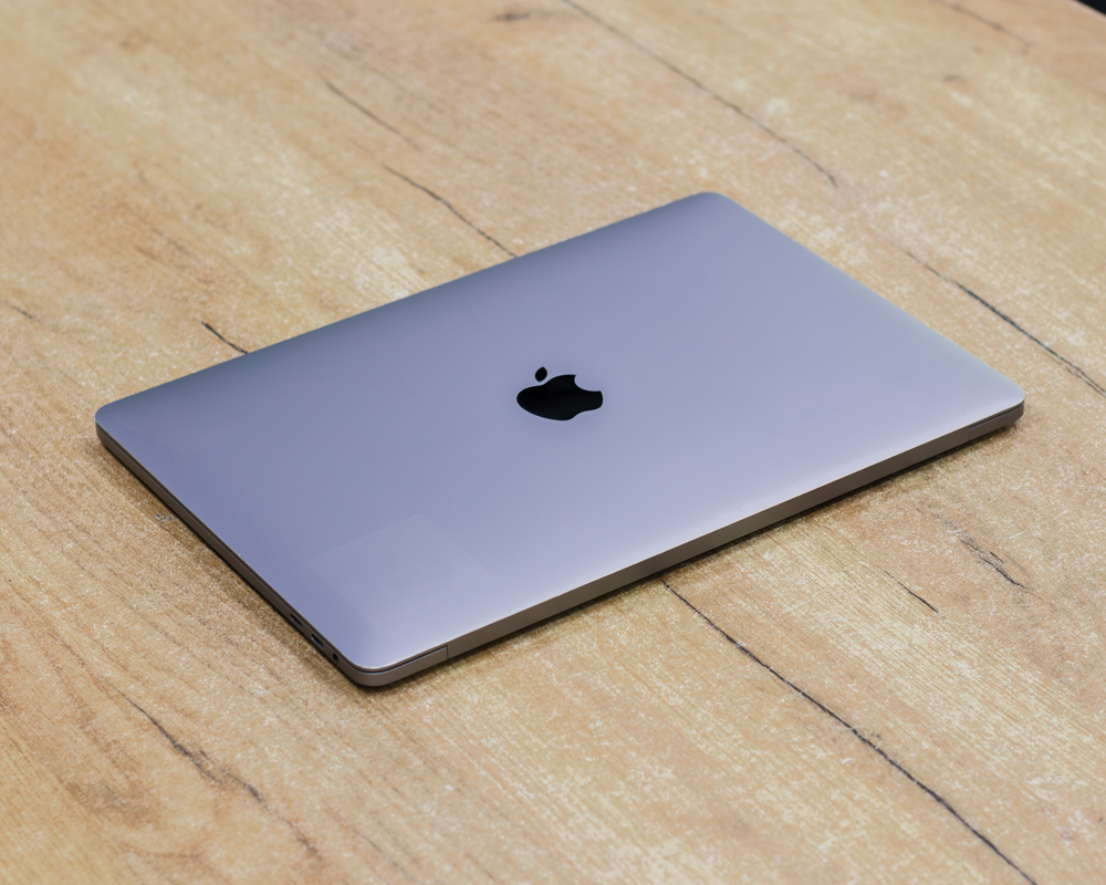 Ноутбук Apple MacBook Pro 13