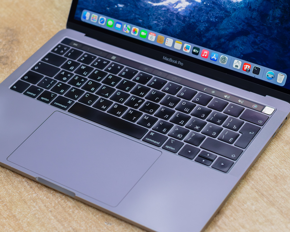 Ноутбук Apple MacBook Pro 13