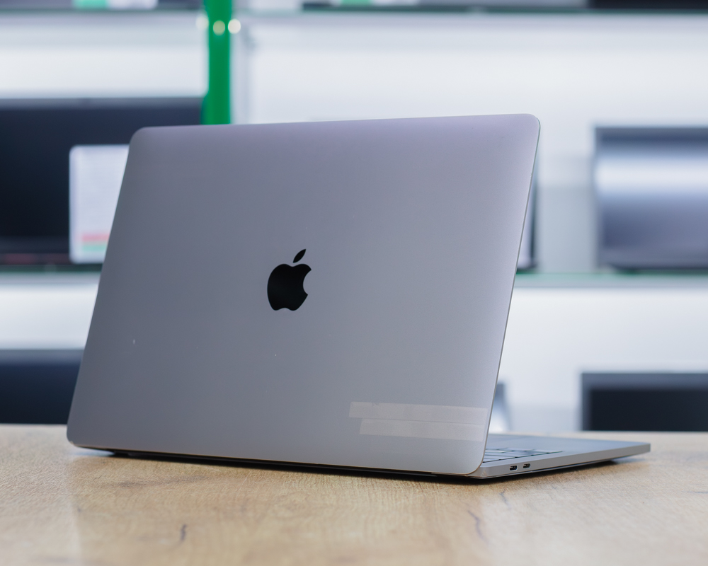 Ноутбук Apple MacBook Pro 13