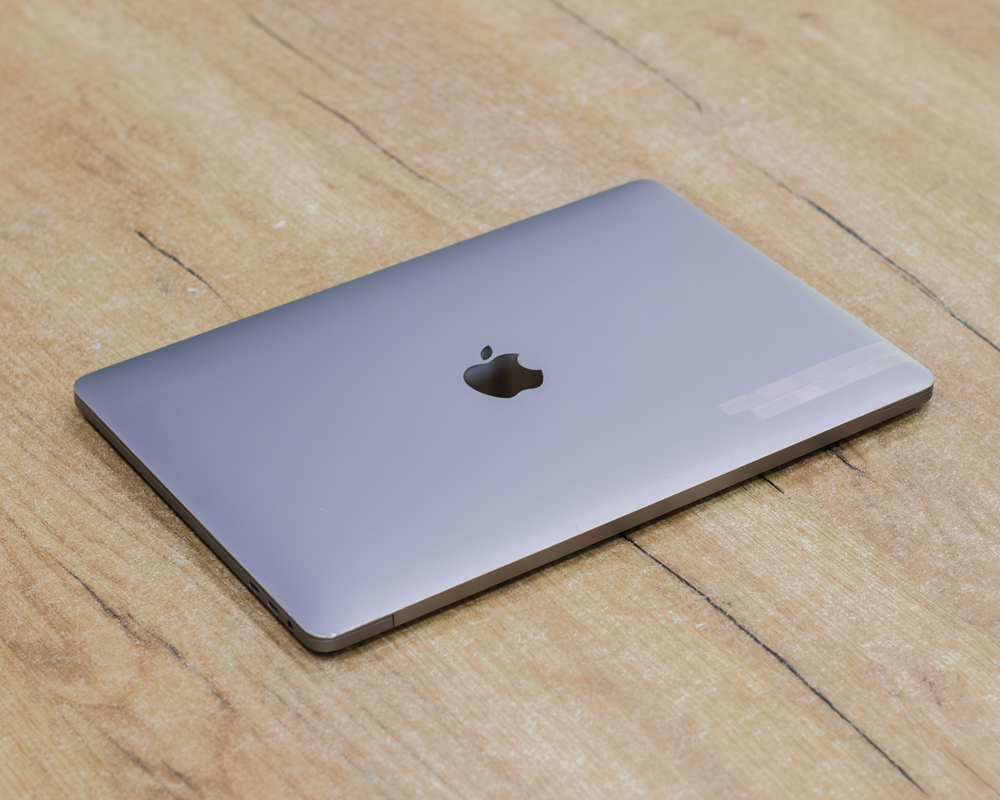 Ноутбук Apple MacBook Pro 13