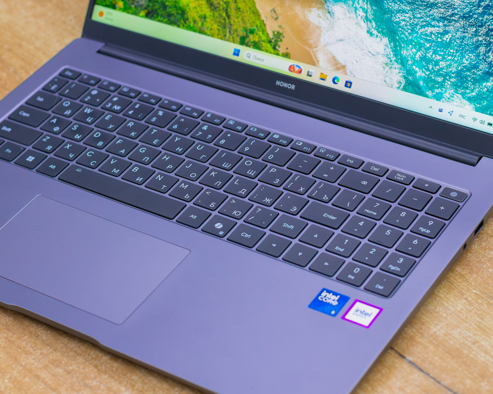 Ноутбук HONOR MagicBook X16 Plus 2025 BRB-X (FHD IPS/Core 5 220H/16GB/SSD 512GB)