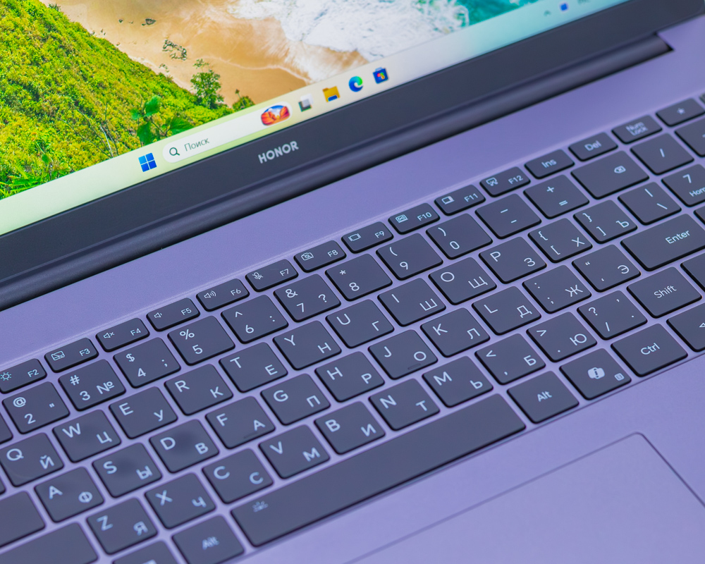 Ноутбук HONOR MagicBook X16 Plus 2025 BRB-X (FHD IPS/Core 5 220H/16GB/SSD 512GB)