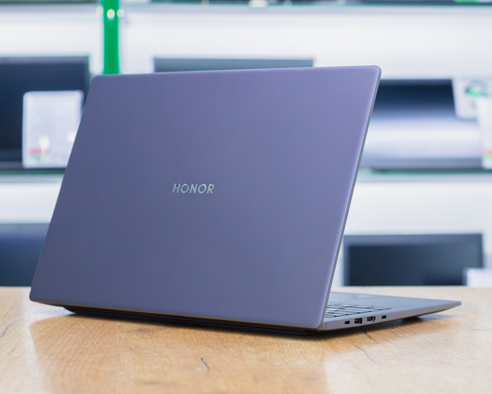 Ноутбук HONOR MagicBook X16 Plus 2025 BRB-X (FHD IPS/Core 5 220H/16GB/SSD 512GB)