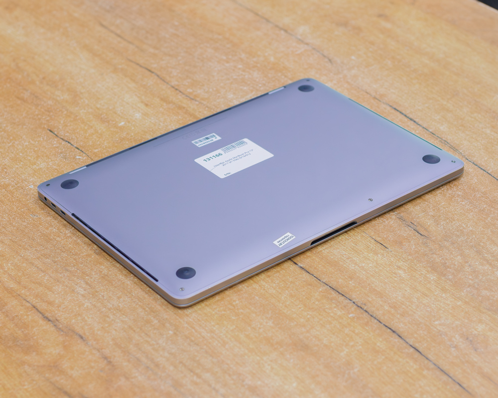 Ноутбук Apple MacBook Pro 13
