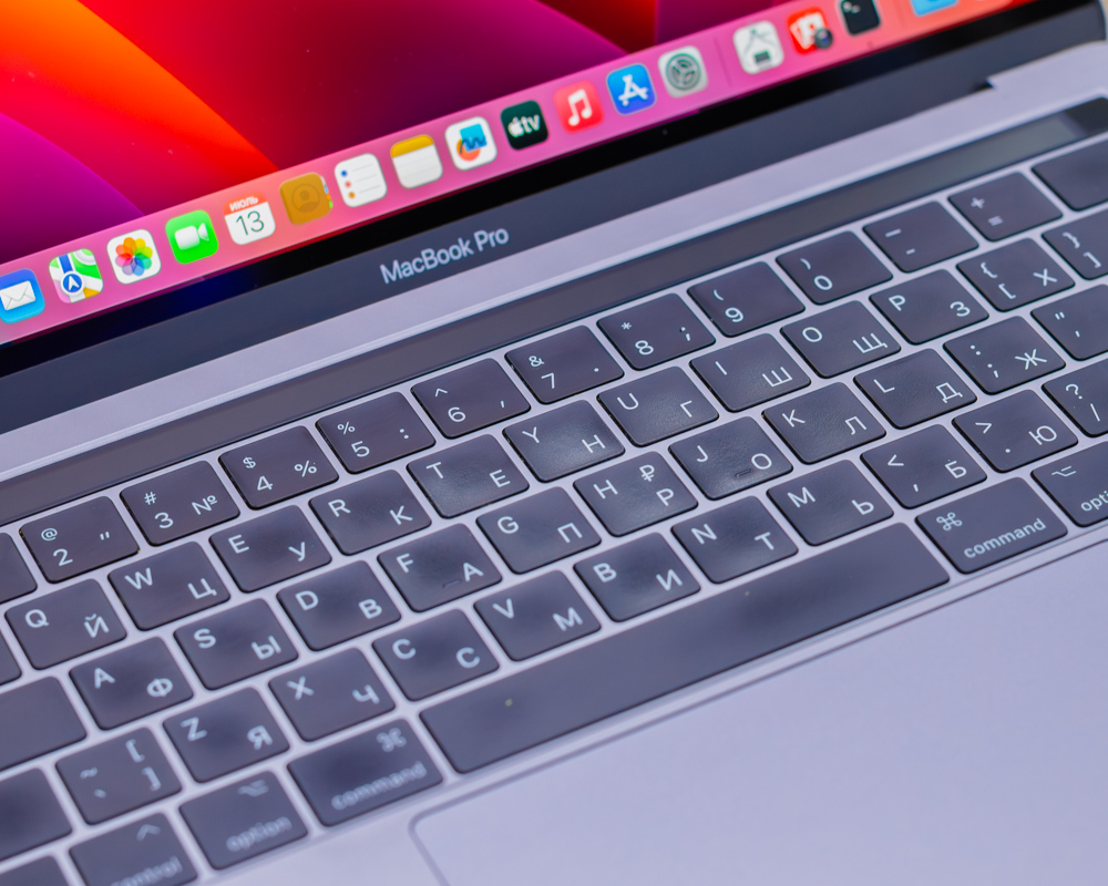 Ноутбук Apple MacBook Pro 13