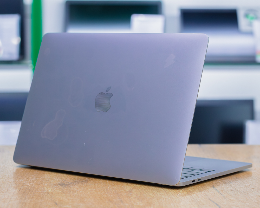 Ноутбук Apple MacBook Pro 13