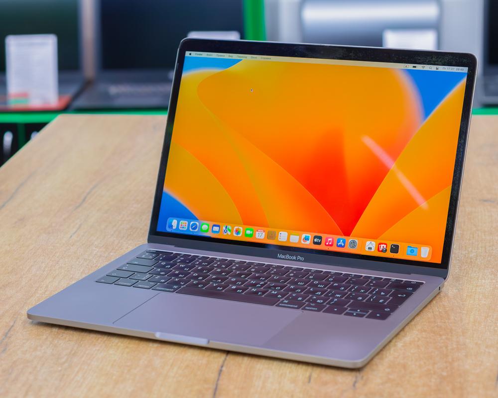 Ноутбук Apple MacBook Pro 13