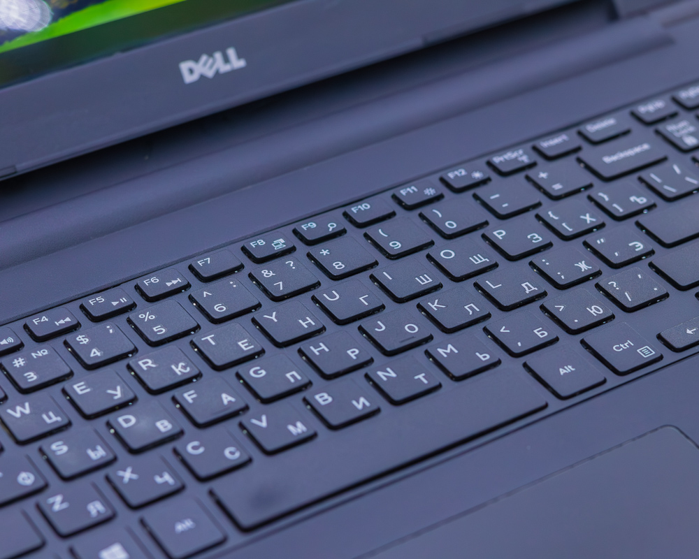 Ноутбук Dell Inspiron 15 3573 (HD/Pentium 3805U/4GB/HDD 500GB)