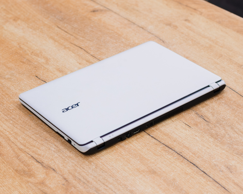 Ноутбук Acer Aspire ES1-331 (HD/Pentium N3700/4GB/HDD 500GB)