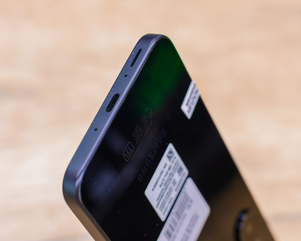Samsung Galaxy A26 6GB/128GB (черный, отличное) SM-A266B