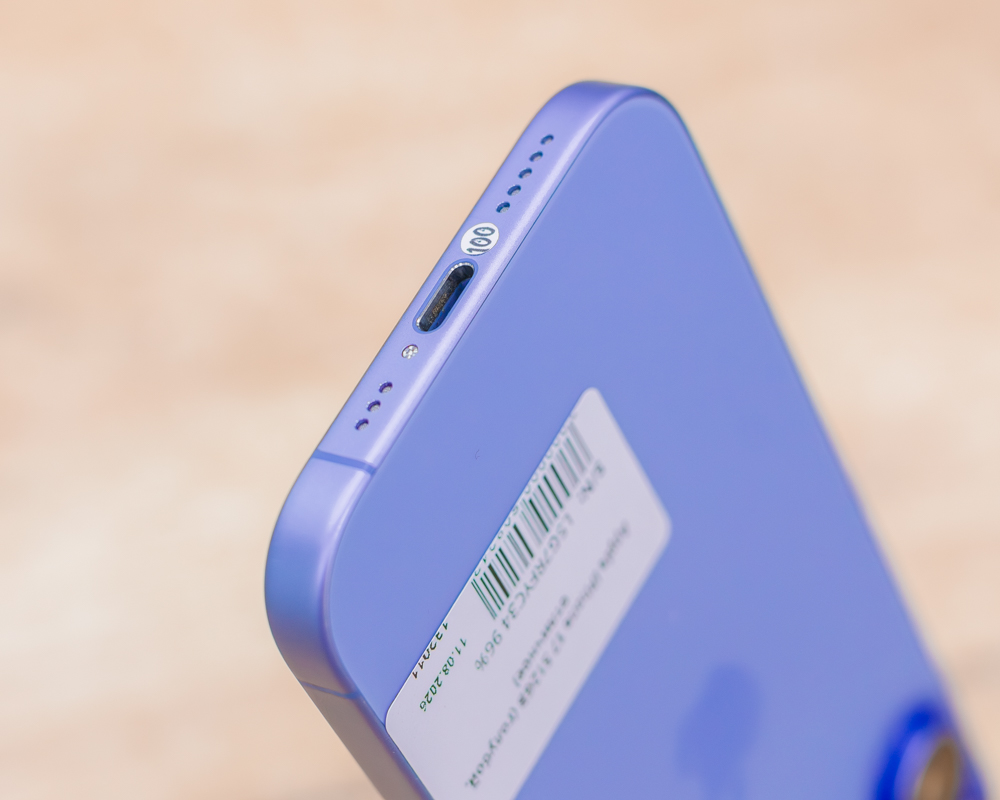 Apple iPhone 17 512GB eSim (голубой, отличное)