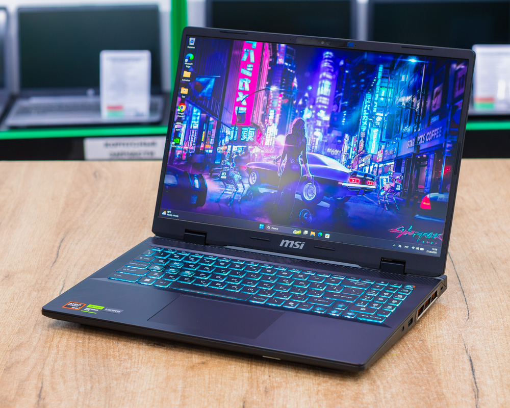 Игровой ноутбук MSI Crosshair A16 HX D8WGKG-078XRU (240Hz/Ryzen 7 8840HX/RTX 5070 8GB/32GB/SSD 1TB)