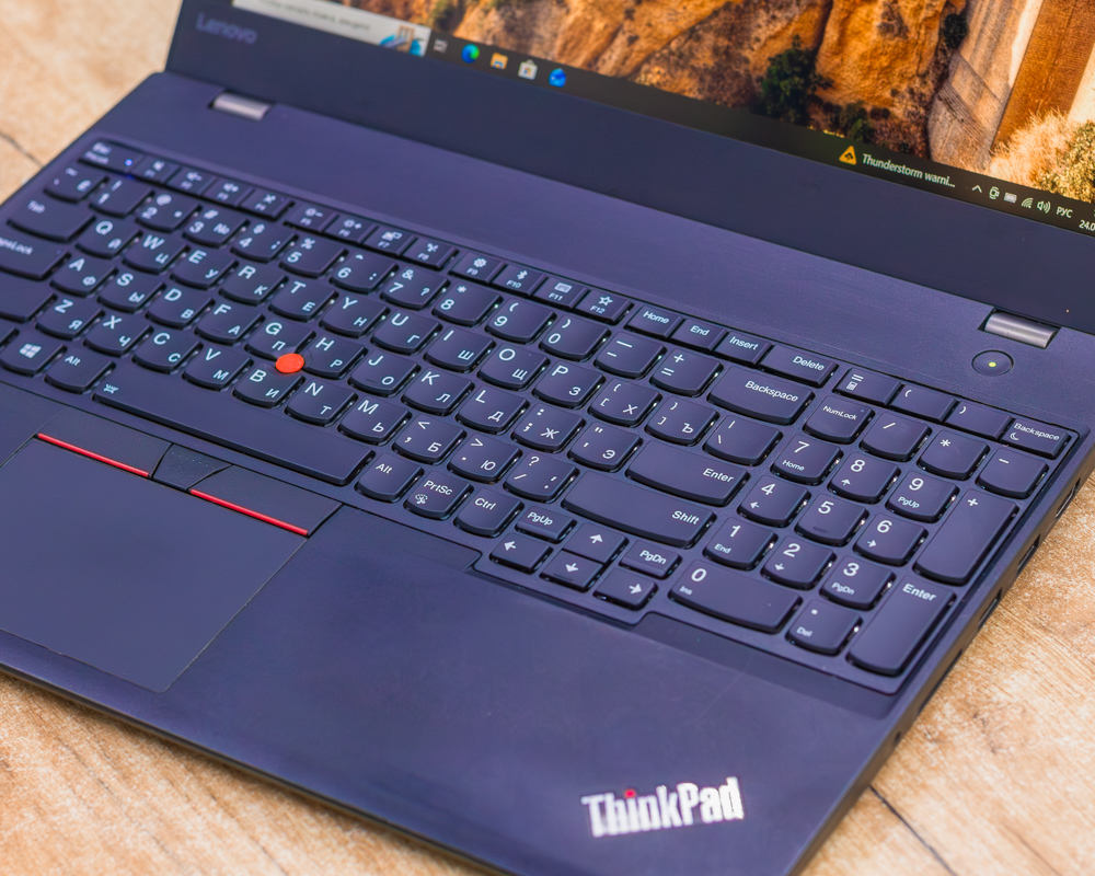 Ноутбук Lenovo ThinkPad T570 (FHD IPS/i5-7gen/16GB/SSD 256GB)
